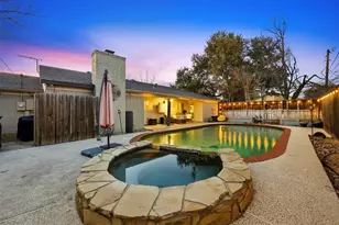 919 Mockingbird Dr, Grapevine, TX 76051 - Photo 11