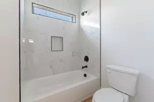 2702 Valentine St, Dallas, TX 75215 - Photo 21