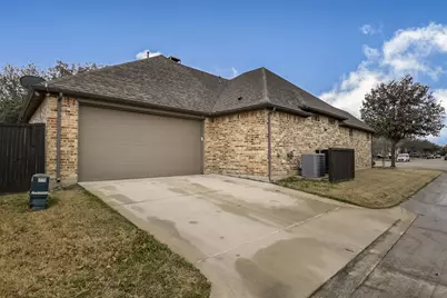 6904 Finch Drive, North Richland Hills, TX 76182 - Photo 27