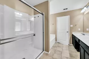 1044 Holly Anne Ln, Aubrey, TX 76227 - Photo 9