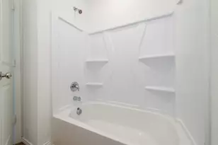 2724 Evening Side Ct, Fort Worth, TX 76179 - Photo 9