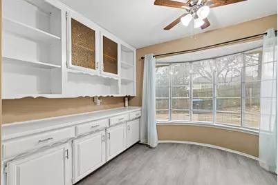 1904 Bay Oaks Court, Fort Worth, TX 76112 - Photo 19