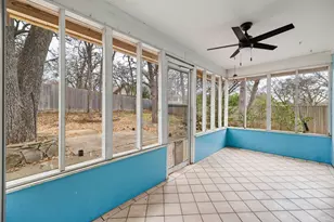 1904 Bay Oaks Ct, Fort Worth, TX 76112 - Photo 27