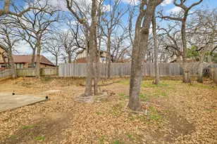 1904 Bay Oaks Ct, Fort Worth, TX 76112 - Photo 39