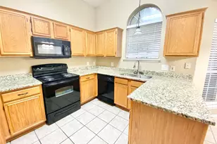 2800 Kempton Dr, Arlington, TX 76001 - Photo 7