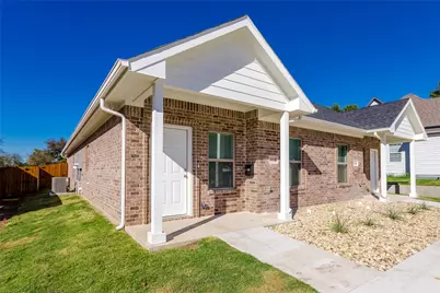 910 W Knox Street #B, Ennis, TX 75119 - Photo 31