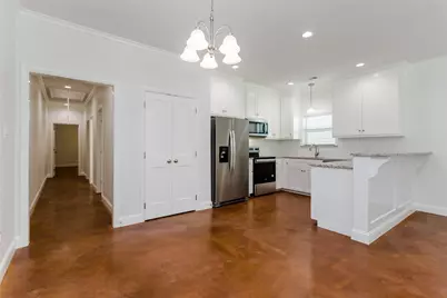 910 W Knox Street #B, Ennis, TX 75119 - Photo 9