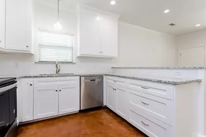 910 W Knox Street #B, Ennis, TX 75119 - Photo 17