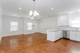 910 W Knox St, Ennis, TX 75119 - Photo 35