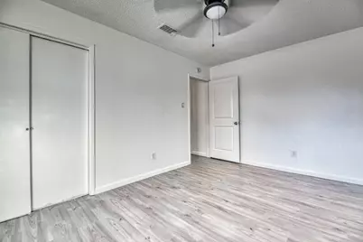 1505 W Lamar Boulevard, Arlington, TX 76012 - Photo 17