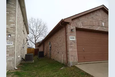 5428 Maverick Drive, Grand Prairie, TX 75052 - Photo 3