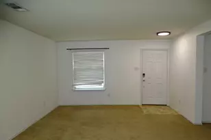 5428 Maverick Dr, Grand Prairie, TX 75052 - Photo 5