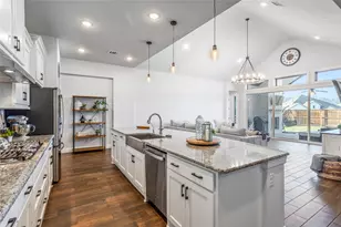 9601 Boulder Point Rd, Oak Point, TX 75068 - Photo 11