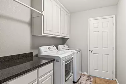 1609 Cheyenne Trail, Granbury, TX 76048 - Photo 17