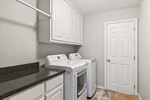 1609 Cheyenne Trail, Granbury, TX 76048 - Photo 17