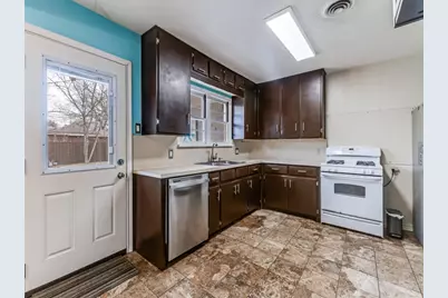 3217 Santa Teresa Avenue, Dallas, TX 75228 - Photo 5