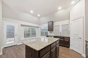 556 Avery Pointe, Lavon, TX 75166 - Photo 9
