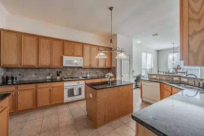 5325 Dove Creek Drive, Fort Worth, TX 76244 - Photo 11