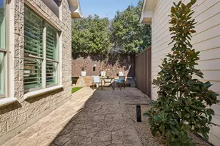 2550 Wedglea Dr, Dallas, TX 75211 - Photo 21