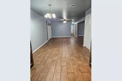 808 McCurry Avenue, Bedford, TX 76022 - Photo 11