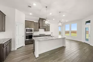 257 Pine Leaf Trl, Waxahachie, TX 75165 - Photo 5