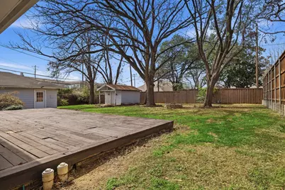9403 Thornberry Lane, Dallas, TX 75220 - Photo 31