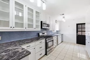 9403 Thornberry Ln, Dallas, TX 75220 - Photo 17