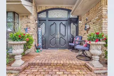 4009 Villa Grove Drive, Dallas, TX 75287 - Photo 3