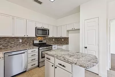 2505 Lakeshore Drive, Flower Mound, TX 75028 - Photo 3