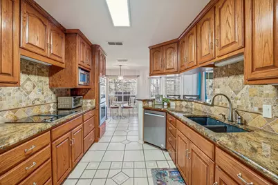 2700 Solar Court, Granbury, TX 76049 - Photo 13