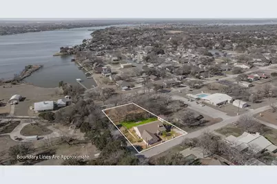 2700 Solar Court, Granbury, TX 76049 - Photo 37