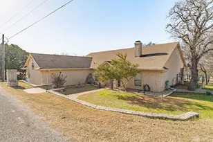 2700 Solar Ct, Granbury, TX 76049 - Photo 3