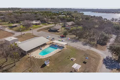 2700 Solar Court, Granbury, TX 76049 - Photo 39