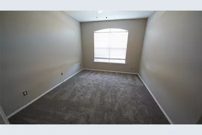 620 Azalea, Glenn Heights, TX 75154 - Photo 7