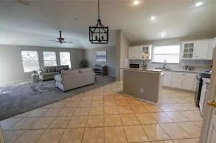 620 Azalea, Glenn Heights, TX 75154 - Photo 17