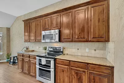 805 Linda Drive, Joshua, TX 76058 - Photo 9