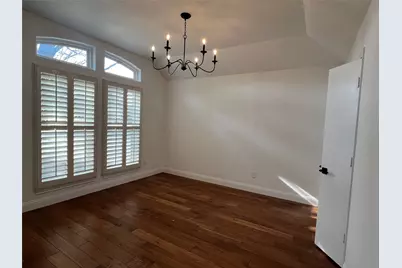 10168 Stoneleigh Drive, Benbrook, TX 76126 - Photo 5