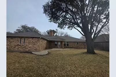10168 Stoneleigh Drive, Benbrook, TX 76126 - Photo 13