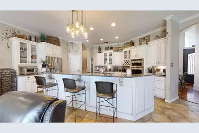 8810 S Hampton Drive, Granbury, TX 76049 - Photo 9