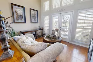 8810 S Hampton Dr, Granbury, TX 76049 - Photo 5