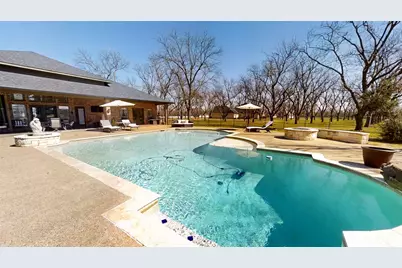 8810 S Hampton Drive, Granbury, TX 76049 - Photo 25