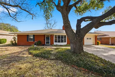 5318 Lake Lindenwood Drive, Waco, TX 76710 - Photo 1