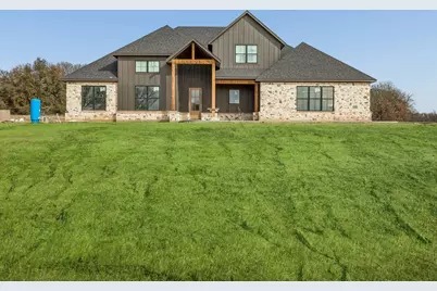 105 Desperado Way, Weatherford, TX 76088 - Photo 1