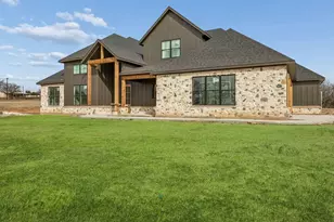 105 Desperado Wy, Weatherford, TX 76088 - Photo 3