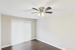 4421 Westminster Dr, Irving, TX 75038 - Photo 11