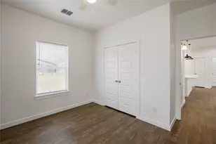 10117 Royce Dr, Dallas, TX 75217 - Photo 21