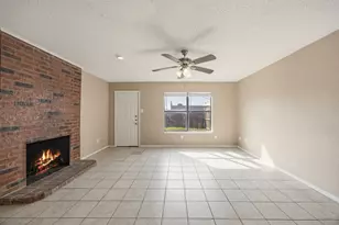 1006 Bland Dr, Arlington, TX 76010 - Photo 7