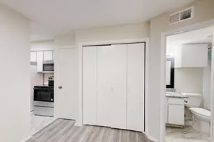 9520 Royal Ln, Dallas, TX 75243 - Photo 7