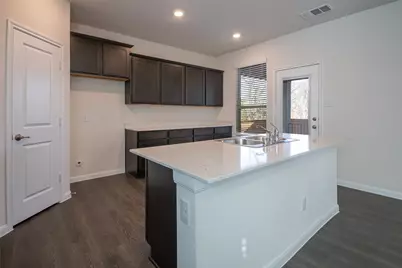 3938 Oak Creek Circle, Denison, TX 75020 - Photo 5