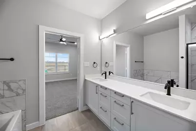 4011 Lecroy Court, Midlothian, TX 76065 - Photo 13